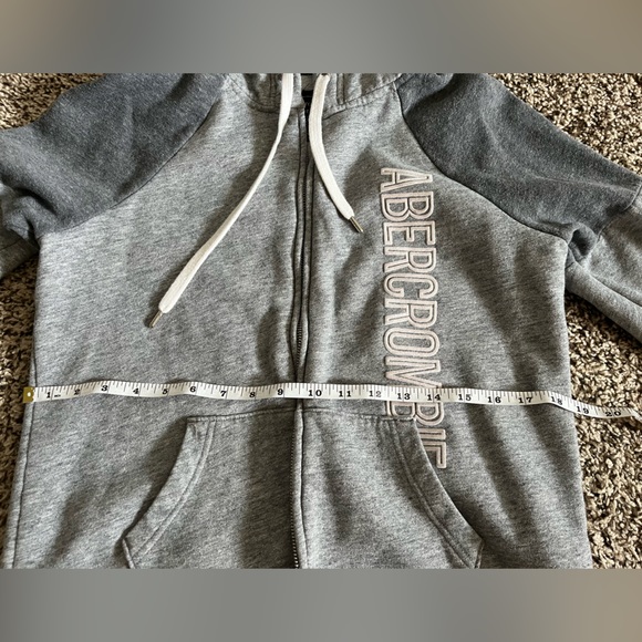 Abercrombie & Fitch zip up jacket - Picture 6 of 10